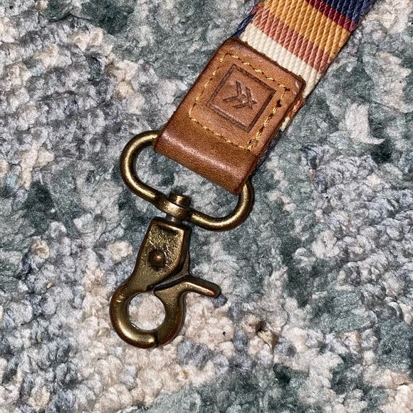 Thread Wallets Elastic Wallet and Lanyard - Picture 4 of 6